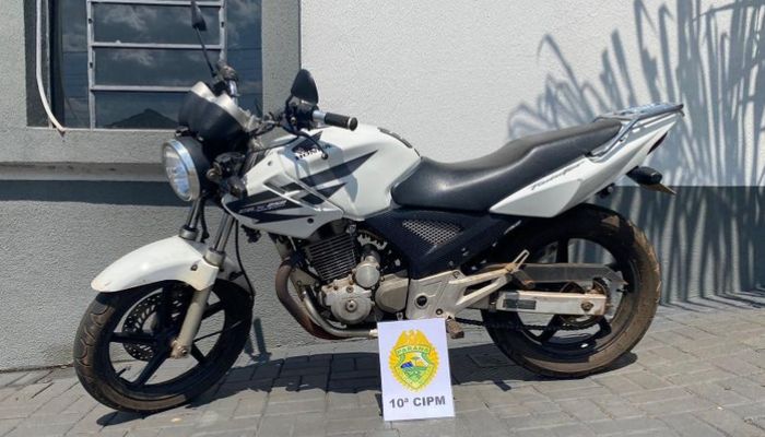 Laranjeiras - PM recupera motocicleta furtada no Loteamento Alberti 